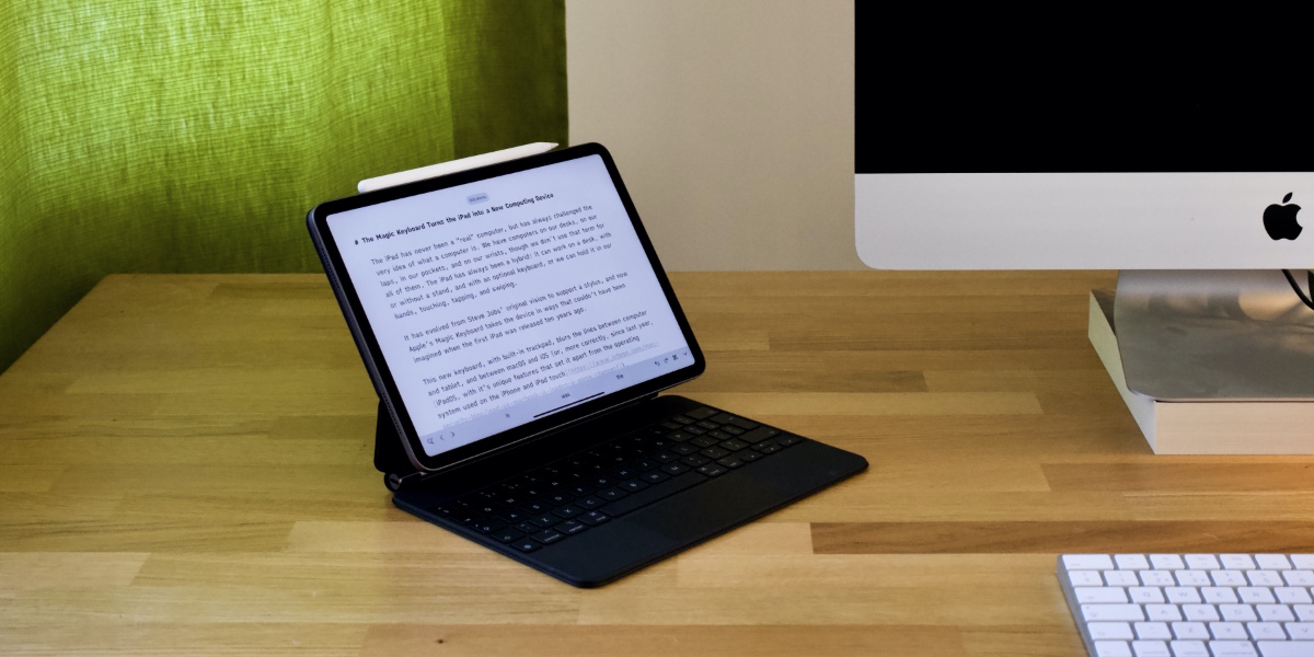 The Magic Keyboard Turns the iPad into a New Computing Device